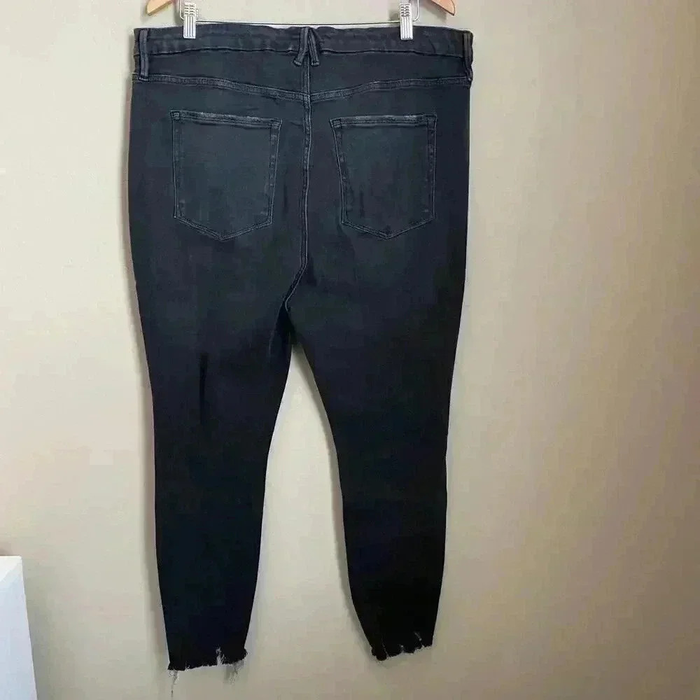 Good American‎ Good Legs Cropped Skinny Jeans - Picture 16 of 16
